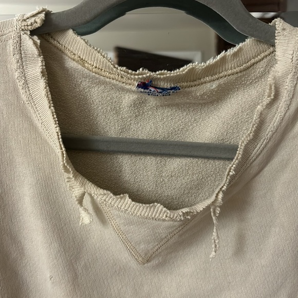 Vintage, distressed champions, crewneck - Picture 4 of 5